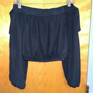 Black off the shoulder blouse crop Size:M